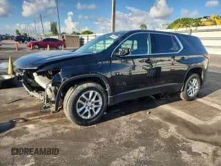 ✅ 2019 Chevrolet Traverse LS • VIN: 1GNERFKW4KJ294765 • Lot: 68322205. Wystawiony na Copart z przebiegiem 81 316 mil. Bezpłatny archiwum sprzedaży aukcyjnych z USA i szczegółowy raport historii pojazdu na DreamBid. Zdjęcie 1.