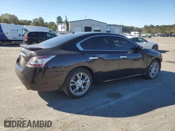 ✅ 2012 Nissan Maxima SV • VIN: 1N4AA5AP7CC840411 • Lot: 92308405. Listed on Copart with 100,861 mi. Free auction sales archive from the USA and detailed vehicle history report at DreamBid. Image 3.