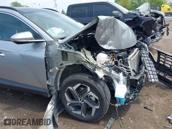 ✅ 2023 Hyundai Tucson Limited • VIN: 5NMJECAE9PH289763 • Lot: 42221337. Listed on IAAI with 16,817 mi. Free auction sales archive from the USA and detailed vehicle history report at DreamBid. Image 16.