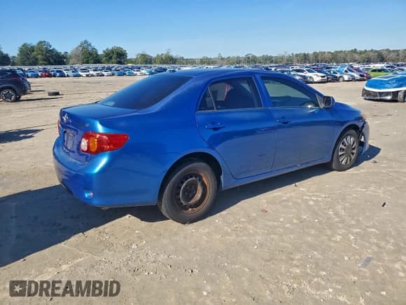 ✅ 2010 Toyota Corolla • VIN: 1NXBU4EE4AZ272789 • Lot: 96511295. Wystawiony na Copart z przebiegiem 212 344 mil. Bezpłatny archiwum sprzedaży aukcyjnych z USA i szczegółowy raport historii pojazdu na DreamBid. Zdjęcie 3.
