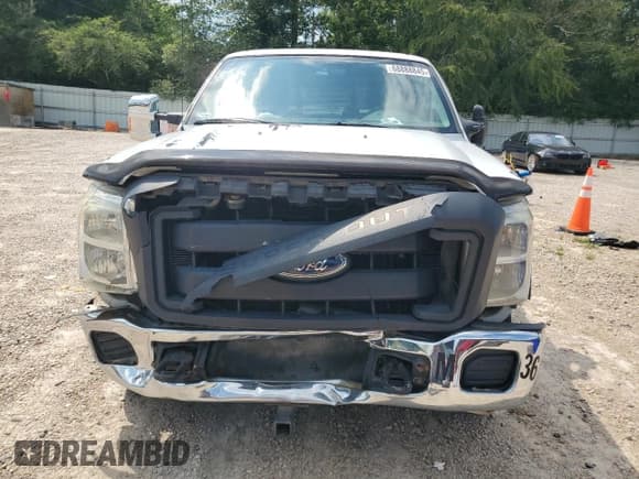 ✅ 2011 Ford F-250 XL • VIN: 1FT7X2B64BEB12250 • Lot: 68888845. Listed on Copart with 130,978 mi. Free auction sales archive from the USA and detailed vehicle history report at DreamBid. Image 5.