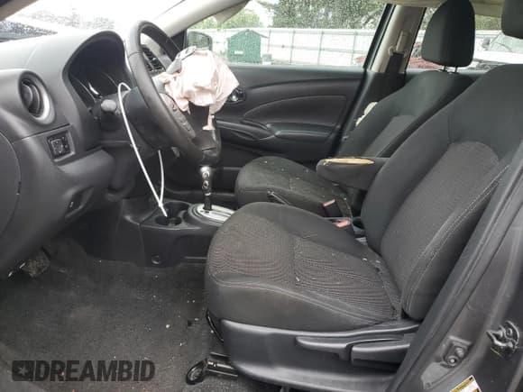 ✅ 2018 Nissan Versa SV • VIN: 3N1CN7AP3JL876118 • Lot: 56657025. Wystawiony na Copart z przebiegiem 133 158 mil. Bezpłatny archiwum sprzedaży aukcyjnych z USA i szczegółowy raport historii pojazdu na DreamBid. Zdjęcie 7.