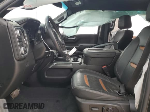 ✅ 2021 GMC Sierra 1500 AT4 • VIN: 1GTP9EEL0MZ385047 • Lot: 82707664. Wystawiony na Copart z przebiegiem 46 921 mil. Bezpłatny archiwum sprzedaży aukcyjnych z USA i szczegółowy raport historii pojazdu na DreamBid. Zdjęcie 7.