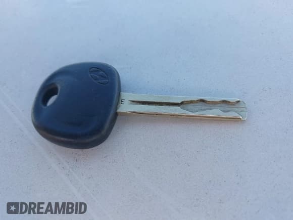 ✅ 2011 Hyundai Accent GLS • VIN: KMHCN4AC2BU597562 • Lot: 41432688. Listed on IAAI with 146,834 mi. Free auction sales archive from the USA and detailed vehicle history report at DreamBid. Image 11.