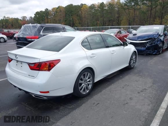 ✅ 2014 Lexus GS 350 • VIN: JTHBE1BL4E5043319 • Lot: 43576408. Listed on IAAI with 170,876 mi. Free auction sales archive from the USA and detailed vehicle history report at DreamBid. Image 4.