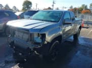 ✅ 2022 GMC Canyon 2WD Elevation • VIN: 1GTH5CEA8N1321521 • Lot: 43620500. Wystawiony na IAAI z przebiegiem 39 497 mil. Bezpłatny archiwum sprzedaży aukcyjnych z USA i szczegółowy raport historii pojazdu na DreamBid. Zdjęcie 2.