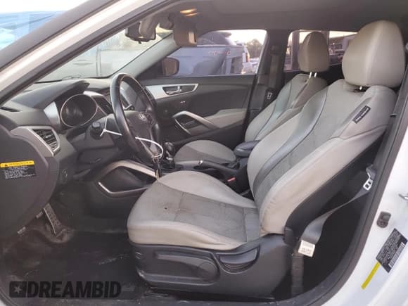 ✅ 2014 Hyundai Veloster RE:FLEX • VIN: KMHTC6AD0EU211963 • Lot: 87314974. Wystawiony na Copart z przebiegiem 140 143 mil. Bezpłatny archiwum sprzedaży aukcyjnych z USA i szczegółowy raport historii pojazdu na DreamBid. Zdjęcie 7.