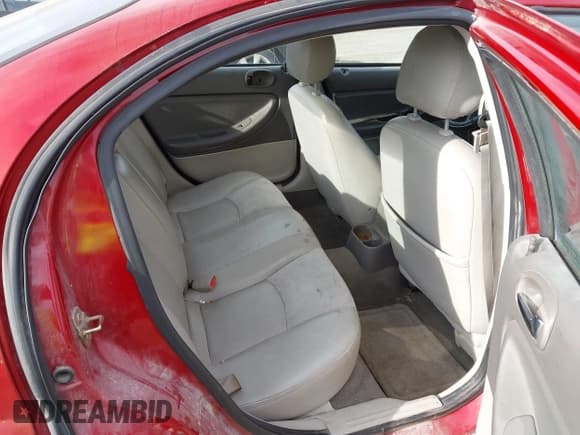 ✅ 2005 Chrysler Sebring • VIN: 1C3EL66R95N610886 • Лот: 42197893. Опубликован ранее на IAAI с пробегом 172 861 миль. Бесплатный доступ к архиву аукционных продаж из США и подробный отчёт об истории автомобиля на DreamBid. Изображение 8.