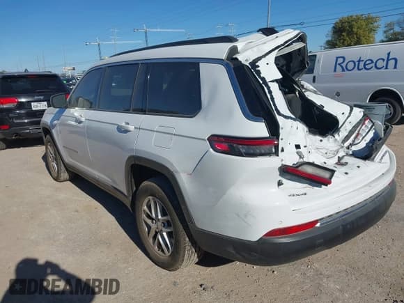 ✅ 2025 Jeep Grand Cherokee Altitude X • VIN: 1C4RJKAG4S8675639 • Lot: 43567435. Listed on IAAI with 9,276 mi. Free auction sales archive from the USA and detailed vehicle history report at DreamBid. Image 3.