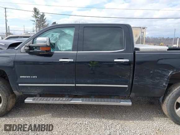 ✅ 2016 Chevrolet Silverado 2500HD LTZ • VIN: 1GC1KWE83GF199150 • Lot: 41440855. Listed on IAAI with Not provided. Free auction sales archive from the USA and detailed vehicle history report at DreamBid. Image 14.