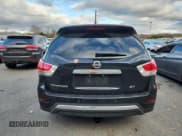 ✅ 2015 Nissan Pathfinder SV • VIN: 5N1AR2MN6FC707537 • Lot: 92085845. Wystawiony na Copart z przebiegiem 163 338 mil. Bezpłatny archiwum sprzedaży aukcyjnych z USA i szczegółowy raport historii pojazdu na DreamBid. Zdjęcie 6.