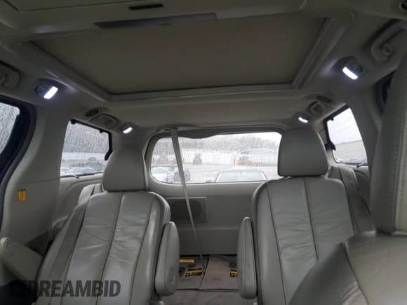 ✅ 2011 Toyota Sienna Limited • VIN: 5TDDK3DC6BS024496 • Lot: 90479445. Listed on Copart with 108,777 mi. Free auction sales archive from the USA and detailed vehicle history report at DreamBid. Image 10.