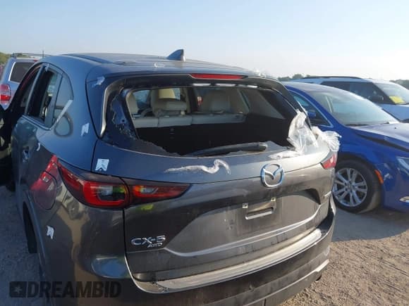 ✅ 2024 Mazda CX-5 S Carbon Edition • VIN: JM3KFBCL4R0408580 • Lot: 43411730. Wystawiony na IAAI z przebiegiem 29 347 mil. Bezpłatny archiwum sprzedaży aukcyjnych z USA i szczegółowy raport historii pojazdu na DreamBid. Zdjęcie 6.