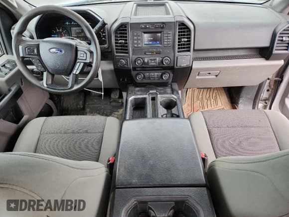 ✅ 2016 Ford F-150 XL • VIN: 1FTEX1EPXGFA37576 • Lot: 91072895. Listed on Copart with 241,446 mi. Free auction sales archive from the USA and detailed vehicle history report at DreamBid. Image 8.