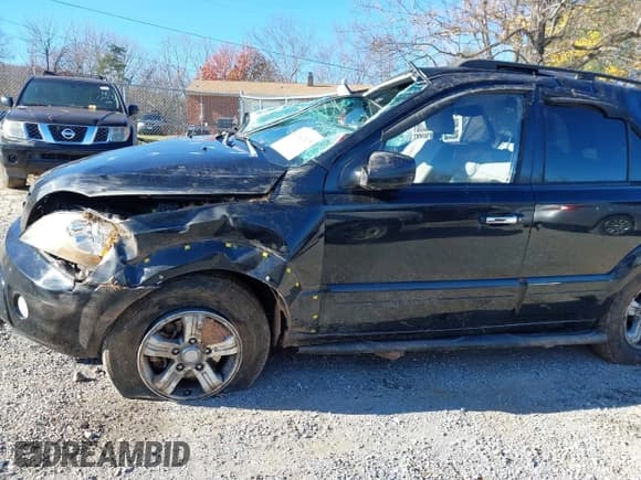 ✅ 2008 Kia Sorento EX • VIN: KNDJC736985809614 • Lot: 43647415. Listed on IAAI with 307,858 mi. Free auction sales archive from the USA and detailed vehicle history report at DreamBid. Image 14.