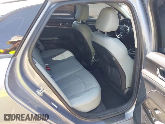 ✅ 2023 Kia K5 EX • VIN: 5XXG34J20PG181316 • Lot: 42784940. Wystawiony na IAAI z przebiegiem 82 833 mil. Bezpłatny archiwum sprzedaży aukcyjnych z USA i szczegółowy raport historii pojazdu na DreamBid. Zdjęcie 8.