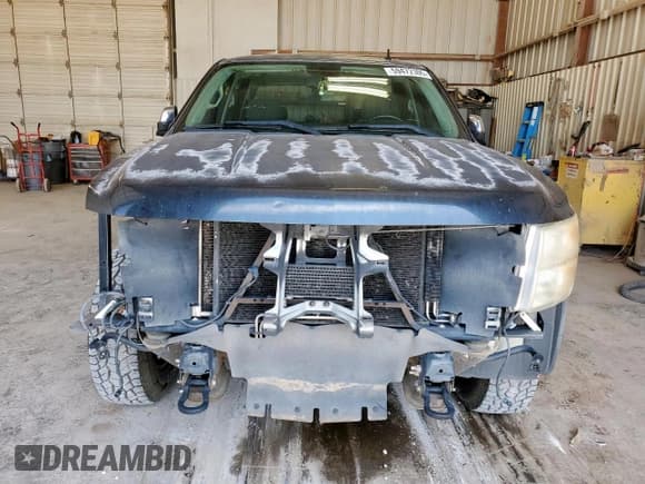 ✅ 2009 Chevrolet Silverado 1500 • VIN: 2GCEC23J491102643 • Lot: 59472305. Wystawiony na Copart z przebiegiem 210 413 mil. Bezpłatny archiwum sprzedaży aukcyjnych z USA i szczegółowy raport historii pojazdu na DreamBid. Zdjęcie 5.