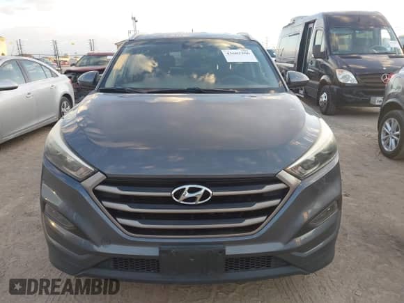 2016 Hyundai Tucson SE z VIN KM8J33A46GU235712, wystawiony jako IAAI lot #43602206 z przebiegiem 88 238 mil mil oraz . Historia ofert i sprzedaży dostępna na DreamBid. Obrazek 6.