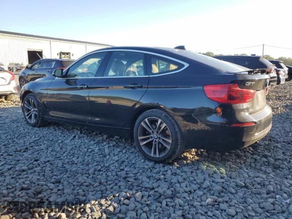 ✅ 2017 BMW 3 Series 340i xDrive • VIN: WBA8Y3C53HG450732 • Лот: 70198045. Опубликован ранее на Copart с пробегом 193 723 миль. Бесплатный доступ к архиву аукционных продаж из США и подробный отчёт об истории автомобиля на DreamBid. Изображение 2.