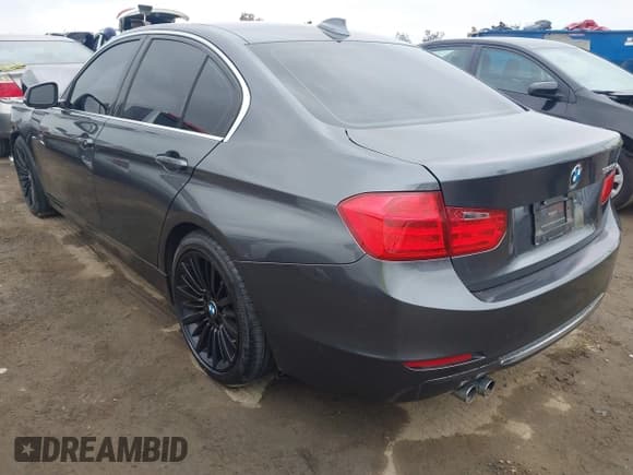✅ 2015 BMW 3 Series 328i • VIN: WBA3C1C57FP853235 • Lot: 42192678. Listed on IAAI with 133,665 mi. Free auction sales archive from the USA and detailed vehicle history report at DreamBid. Image 3.