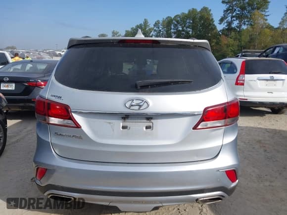 ✅ 2017 Hyundai Santa Fe SE • VIN: KM8SN4HF1HU215249 • Lot: 43508975. Listed on IAAI with 188,881 mi. Free auction sales archive from the USA and detailed vehicle history report at DreamBid. Image 16.