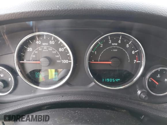 ✅ 2017 Jeep Wrangler Unlimited Sport • VIN: 1C4BJWDG0HL587942 • Lot: 43808464. Wystawiony na IAAI z przebiegiem 119 054 mil. Bezpłatny archiwum sprzedaży aukcyjnych z USA i szczegółowy raport historii pojazdu na DreamBid. Zdjęcie 7.