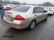 ✅ 2007 Honda Accord VP • VIN: 1HGCM55177A041988 • Lot: 41566083. Wystawiony na IAAI z przebiegiem 218 361 mil. Bezpłatny archiwum sprzedaży aukcyjnych z USA i szczegółowy raport historii pojazdu na DreamBid. Zdjęcie 4.