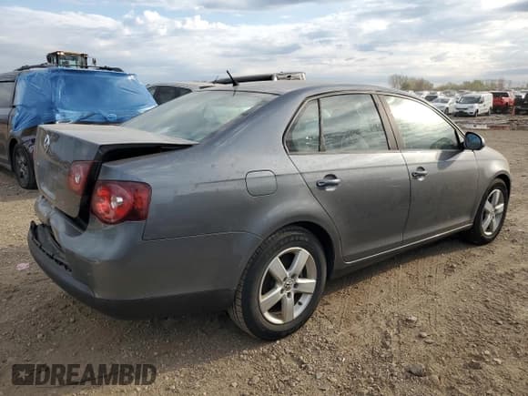 ✅ 2008 Volkswagen Jetta S • VIN: 3VWJM71K48M009064 • Lot: 85837725. Listed on Copart with 187,557 mi. Free auction sales archive from the USA and detailed vehicle history report at DreamBid. Image 3.