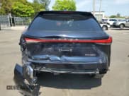 ✅ 2023 Lexus RX 350 • VIN: 2T2BAMBA7PC015691 • Lot: 57328005. Wystawiony na Copart z przebiegiem Nie podano. Bezpłatny archiwum sprzedaży aukcyjnych z USA i szczegółowy raport historii pojazdu na DreamBid. Zdjęcie 6.