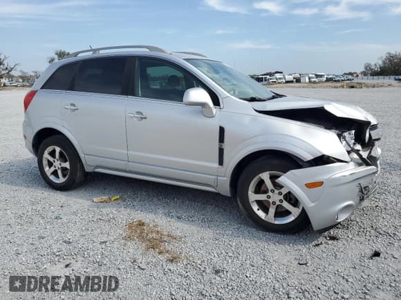 ✅ 2014 Chevrolet Captiva Sport LT • VIN: 3GNAL3EK0ES525509 • Lot: 44223835. Wystawiony na Copart z przebiegiem 83 529 mil. Bezpłatny archiwum sprzedaży aukcyjnych z USA i szczegółowy raport historii pojazdu na DreamBid. Zdjęcie 4.