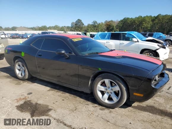 ✅ 2014 Dodge Challenger SXT • VIN: 2C3CDYAGXEH302284 • Lot: 80042294. Wystawiony na Copart z przebiegiem 191 922 mil. Bezpłatny archiwum sprzedaży aukcyjnych z USA i szczegółowy raport historii pojazdu na DreamBid. Zdjęcie 4.