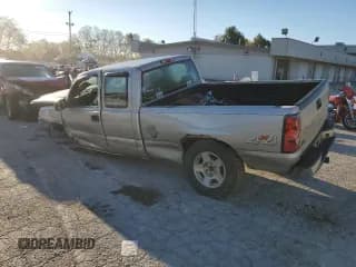 ✅ 2006 Chevrolet Silverado 1500 Work Truck • VIN: 1GCEK19Z26Z290575 • Лот: 77240944. Опубликован ранее на Copart с пробегом 212 590 миль. Бесплатный доступ к архиву аукционных продаж из США и подробный отчёт об истории автомобиля на DreamBid. Изображение 2.
