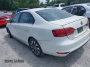 ✅ 2013 Volkswagen Jetta Hybrid SE • VIN: 3VW637AJ1DM249392 • Lot: 42577266. Listed on IAAI with 109,026 mi. Free auction sales archive from the USA and detailed vehicle history report at DreamBid. Image 3.