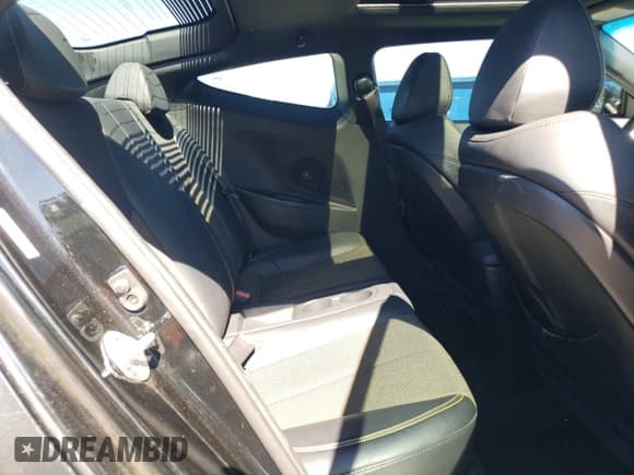 ✅ 2016 Hyundai Veloster • VIN: KMHTC6AD4GU249134 • Lot: 45205165. Wystawiony na Copart z przebiegiem 108 736 mil. Bezpłatny archiwum sprzedaży aukcyjnych z USA i szczegółowy raport historii pojazdu na DreamBid. Zdjęcie 10.