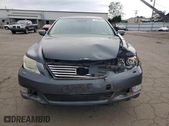 ✅ 2011 Lexus LS 460 • VIN: JTHCL5EF7B5010916 • Лот: 61899765. Опубликован ранее на Copart с пробегом 236 657 миль. Бесплатный доступ к архиву аукционных продаж из США и подробный отчёт об истории автомобиля на DreamBid. Изображение 5.