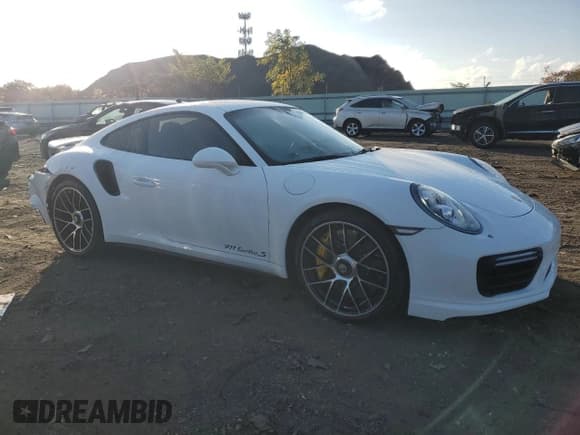 ✅ 2018 Porsche 911 Turbo • VIN: WP0AD2A91JS156233 • Lot: 75601324. Listed on Copart with 13,202 mi. Free auction sales archive from the USA and detailed vehicle history report at DreamBid. Image 4.