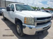 ✅ 2009 Chevrolet Silverado 2500HD Work Truck • VIN: 1GCHC49K79E156509 • Lot: 42566650. Wystawiony na IAAI z przebiegiem 218 736 mil. Bezpłatny archiwum sprzedaży aukcyjnych z USA i szczegółowy raport historii pojazdu na DreamBid. Zdjęcie 1.