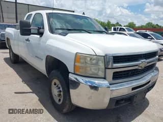 ✅ 2009 Chevrolet Silverado 2500HD Work Truck • VIN: 1GCHC49K79E156509 • Lot: 42566650. Wystawiony na IAAI z przebiegiem 218 736 mil. Bezpłatny archiwum sprzedaży aukcyjnych z USA i szczegółowy raport historii pojazdu na DreamBid. Zdjęcie 1.