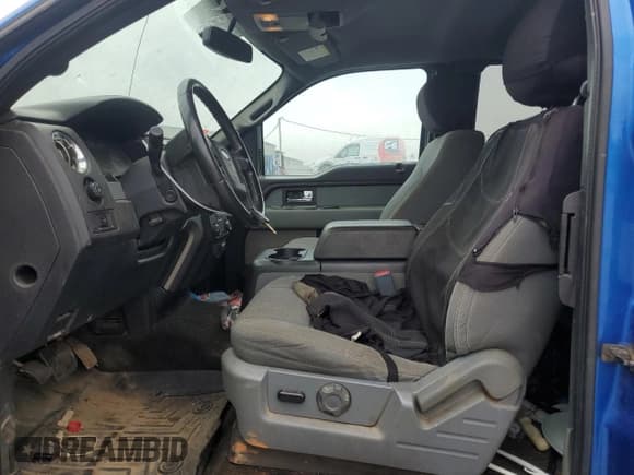 ✅ 2014 Ford F-150 XL • VIN: 1FTFX1ET0EFA26875 • Lot: 57308115. Wystawiony na Copart z przebiegiem 184 709 mil. Bezpłatny archiwum sprzedaży aukcyjnych z USA i szczegółowy raport historii pojazdu na DreamBid. Zdjęcie 7.