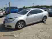 2016 Chevrolet Malibu LT z VIN 1G11C5SA1GF138807, wystawiony jako Copart lot #81622425 z przebiegiem 142 790 mil mil oraz Czysty tytuł • Clean title. Historia ofert i sprzedaży dostępna na DreamBid. Obrazek 1.