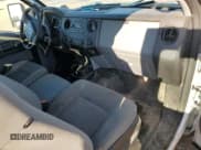 ✅ 2013 Ford F-250 XL • VIN: 1FT7X2B63DEB14591 • Lot: 70335945. Wystawiony na Copart z przebiegiem 168 414 mil. Bezpłatny archiwum sprzedaży aukcyjnych z USA i szczegółowy raport historii pojazdu na DreamBid. Zdjęcie 8.