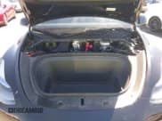 ✅ 2023 Tesla Model Y Performance • VIN: 7SAYGDEF9PF635882 • Lot: 43148094. Wystawiony na IAAI z przebiegiem 29 215 mil. Bezpłatny archiwum sprzedaży aukcyjnych z USA i szczegółowy raport historii pojazdu na DreamBid. Zdjęcie 10.