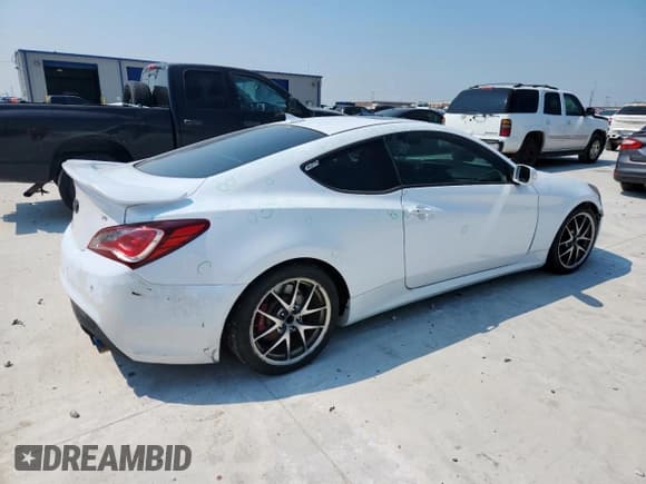 ✅ 2015 Hyundai Genesis Coupe 3.8L Base • VIN: KMHHU6KJ9FU125432 • Lot: 69663625. Listed on Copart with 118,119 mi. Free auction sales archive from the USA and detailed vehicle history report at DreamBid. Image 3.