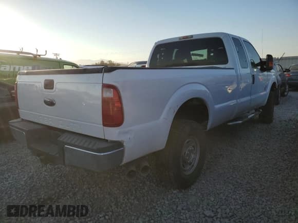 ✅ 2015 Ford F-350 • VIN: 1FT7X3BT5FEC25285 • Lot: 73368374. Listed on Copart with 250,411 mi. Free auction sales archive from the USA and detailed vehicle history report at DreamBid. Image 3.