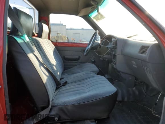 ✅ 1992 Toyota Pickup • VIN: JT4RN81A0N0094774 • Лот: 91727805. Опубликован ранее на Copart с пробегом 239 430 миль. Бесплатный доступ к архиву аукционных продаж из США и подробный отчёт об истории автомобиля на DreamBid. Изображение 10.