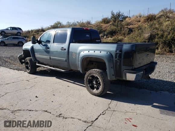 ✅ 2007 Chevrolet Silverado 2500HD 1LT • VIN: 1GCHK23K37F560768 • Lot: 80843515. Wystawiony na Copart z przebiegiem 115 194 mil. Bezpłatny archiwum sprzedaży aukcyjnych z USA i szczegółowy raport historii pojazdu na DreamBid. Zdjęcie 2.