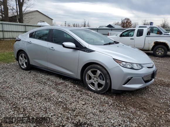 ✅ 2017 Chevrolet Volt LT • VIN: 1G1RC6S54HU128992 • Lot: 78995564. Wystawiony na Copart z przebiegiem 98 216 mil. Bezpłatny archiwum sprzedaży aukcyjnych z USA i szczegółowy raport historii pojazdu na DreamBid. Zdjęcie 4.