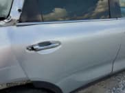 ✅ 2017 Kia Sorento L • VIN: 5XYPG4A32HG188598 • Lot: 85118545. Wystawiony na Copart z przebiegiem 114 168 mil. Bezpłatny archiwum sprzedaży aukcyjnych z USA i szczegółowy raport historii pojazdu na DreamBid. Zdjęcie 11.