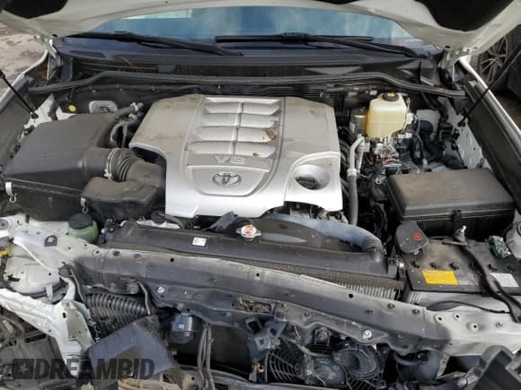 ✅ 2021 Toyota Land Cruiser • VIN: JTMCY7AJ8M4103848 • Lot: 89397515. Listed on Copart with 40,768 mi. Free auction sales archive from the USA and detailed vehicle history report at DreamBid. Image 12.