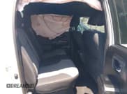 ✅ 2020 Toyota Tacoma SR5 • VIN: 3TMAZ5CN5LM116102 • Lot: 42755324. Wystawiony na IAAI z przebiegiem 63 730 mil. Bezpłatny archiwum sprzedaży aukcyjnych z USA i szczegółowy raport historii pojazdu na DreamBid. Zdjęcie 8.